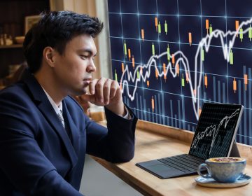نگاهی به مزایا و معایب بازار فارکس